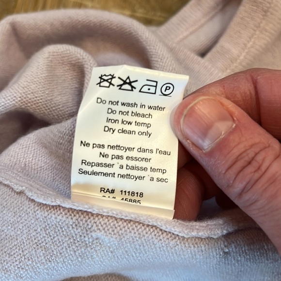 Michael Kors 100% Cashmere Short Sleeve Sweater Large L Lavender Violet EUC Top - Picture 11 of 14